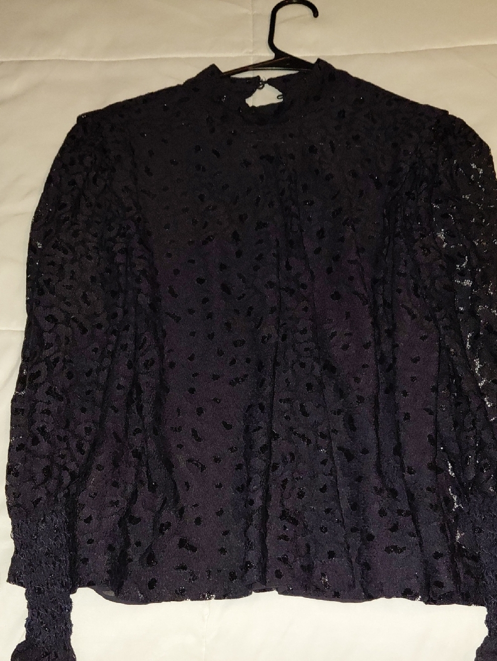 Women's Black Textured Long-Sleeve Blouse